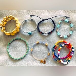 Assorted bracelet lot